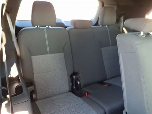 Certified 2025 GMC Acadia Elevation image 27