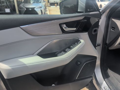 Used 2022 Acura MDX SH-AWD w/ Advance Package image 18