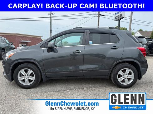 Used 2019 Chevrolet Trax LT w/ LPO, Protection Package FWD image 4