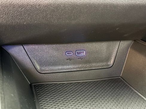 Certified 2026 Chevrolet Equinox RS w/ Safety and Technology Package FWD image 34