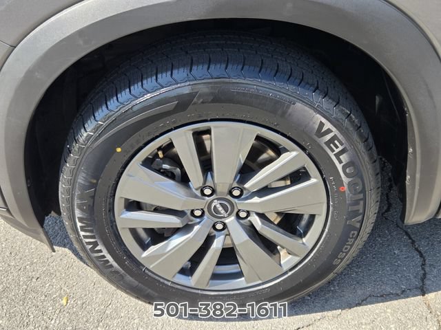 Used 2024 Nissan Pathfinder SV FWD image 19