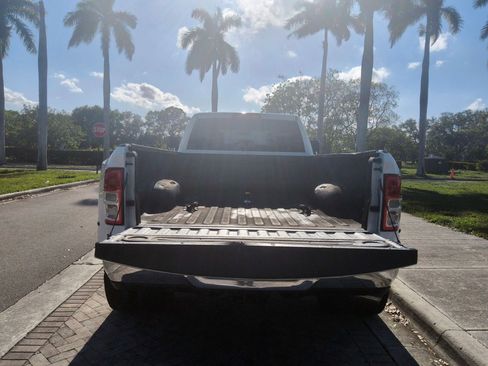 Used 2021 RAM 3500 Tradesman w/ Chrome Appearance Group AWD/4WD image 14