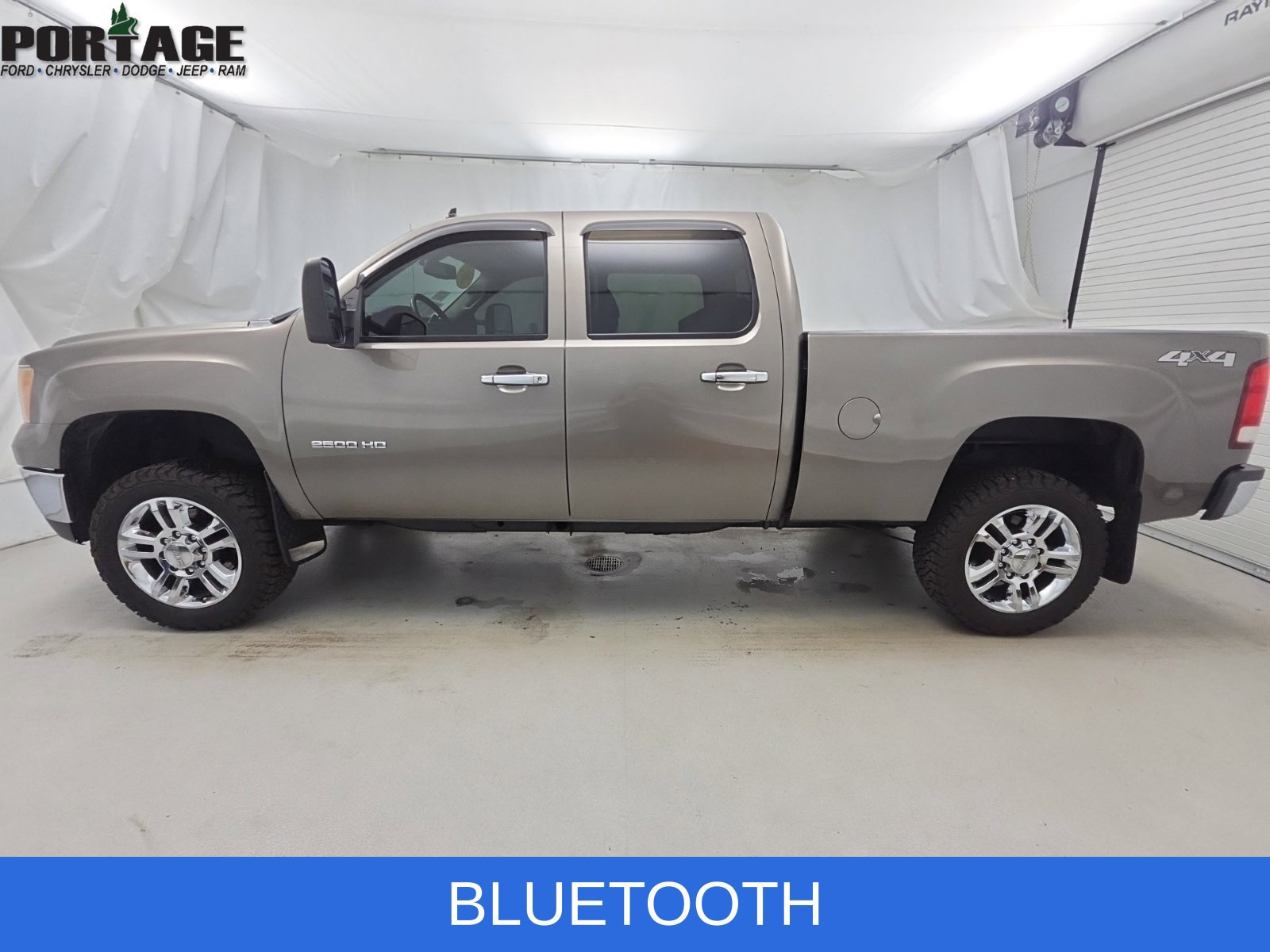 Used 2012 GMC Sierra 2500 SLE w/ SLE Preferred Package AWD/4WD image 4