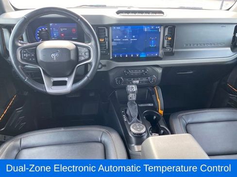 Used 2022 Ford Bronco Badlands image 5