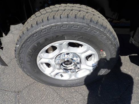 New 2025 Ford F350 XLT w/ FX4 Off-Road Package AWD/4WD image 33