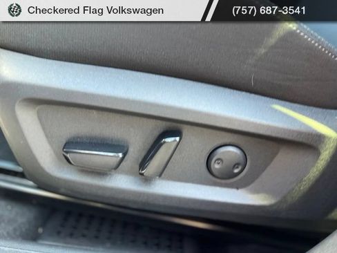 Used 2023 Nissan Rogue SV AWD/4WD image 23