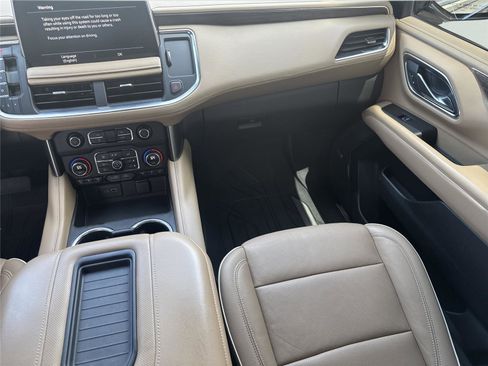 Used 2021 Chevrolet Tahoe Premier AWD/4WD image 19