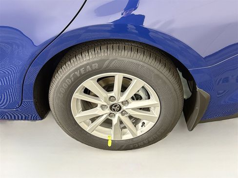 New 2026 Toyota Camry LE image 15