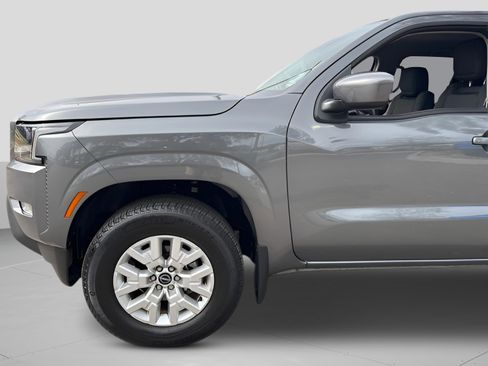 Used 2023 Nissan Frontier SV w/ SV Convenience Package image 16