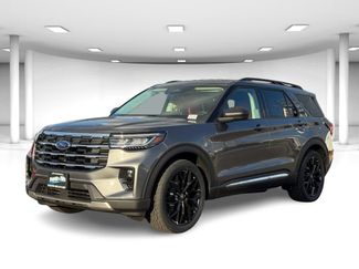 New 2025 Ford Explorer Active w/ Active Comfort Package RWD video 2