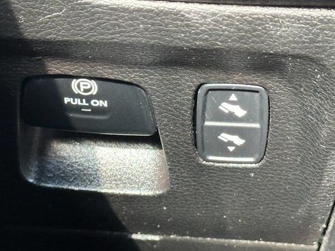 Used 2021 RAM 1500 Big Horn image 33