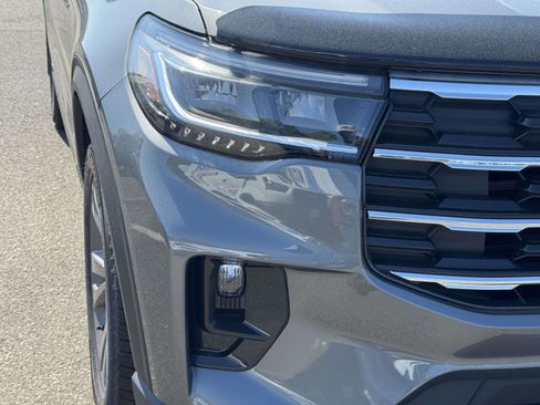 New 2026 Ford Explorer Active w/ Active Comfort Package AWD/4WD image 7