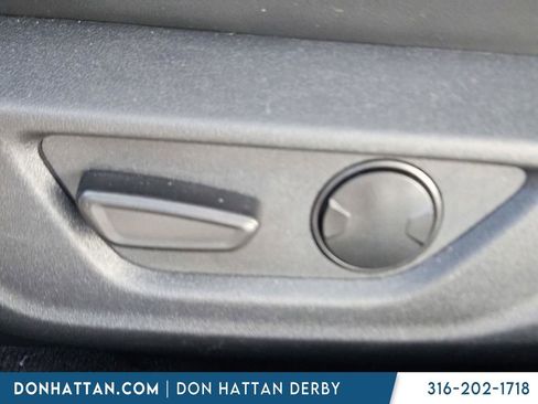 Used 2025 Ford Mustang Premium RWD image 10