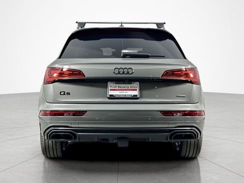 Used 2023 Audi Q5 e Premium Plus w/ Premium Plus Package image 4