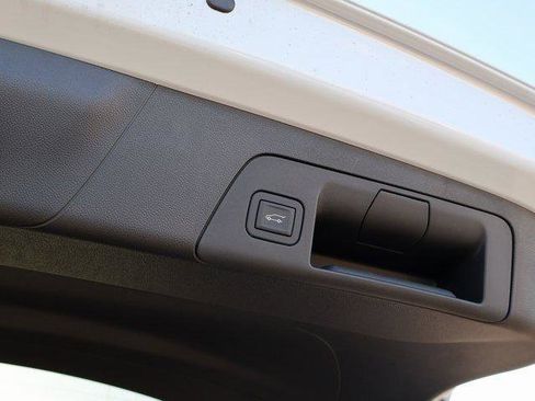 New 2026 Buick Envision Avenir image 11