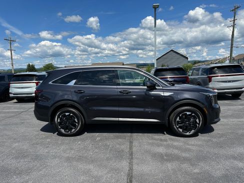New 2026 Kia Sorento S AWD/4WD image 4