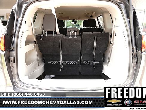 Used 2023 Chrysler Voyager LX FWD image 43