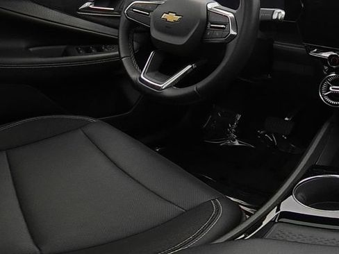Used 2024 Chevrolet Blazer EV LT AWD/4WD image 25