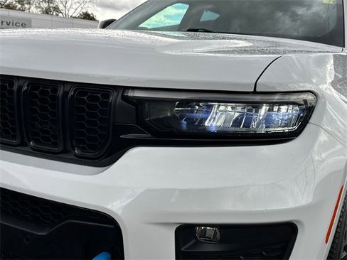 Used 2023 Jeep Grand Cherokee 30th Anniversary image 7