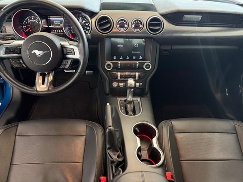 Used 2018 Ford Mustang GT Premium w/ GT Performance Package RWD image 14