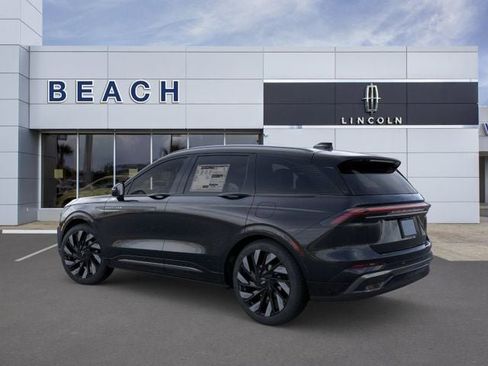 New 2026 Lincoln Nautilus Reserve w/ Jet Appearance Package AWD/4WD image 5