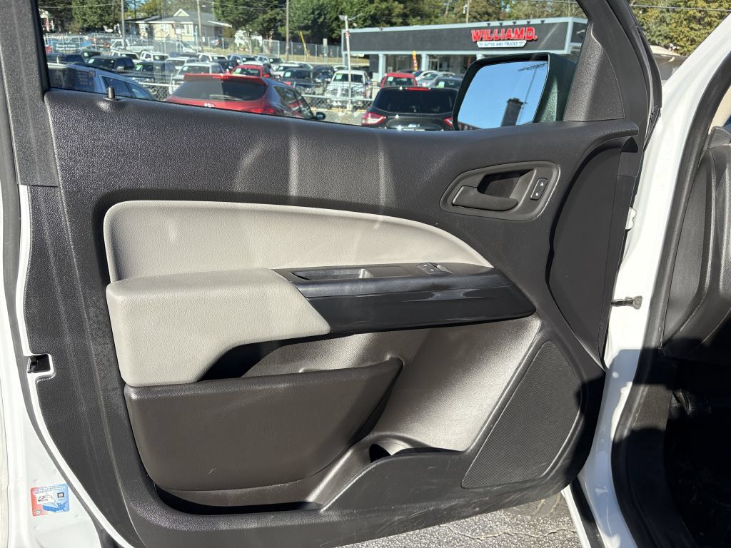 Used 2022 Chevrolet Colorado W/T w/ WT Convenience Package RWD image 10