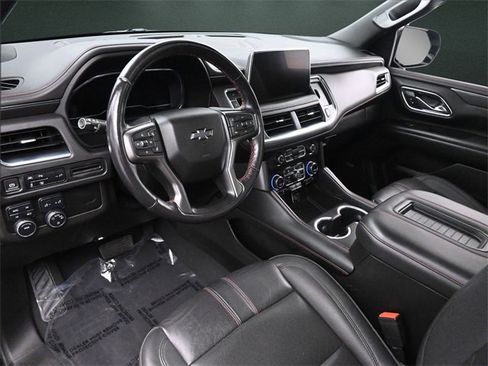 Used 2022 Chevrolet Suburban RST w/ Luxury Package image 10