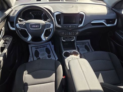 Used 2022 GMC Terrain SLE w/ Driver Convenience Package AWD/4WD image 9