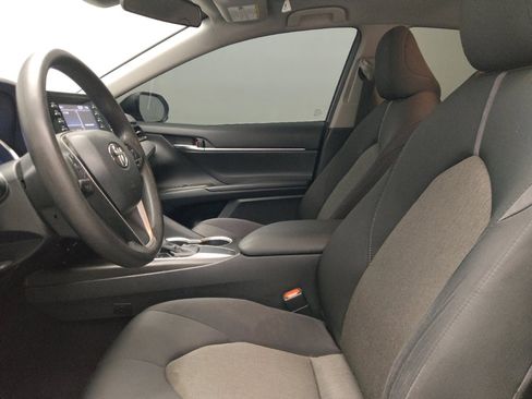 Used 2021 Toyota Camry LE image 17