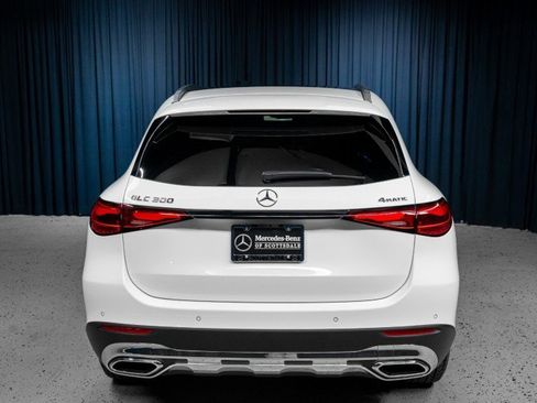 Certified 2026 Mercedes-Benz GLC 300 4MATIC image 8
