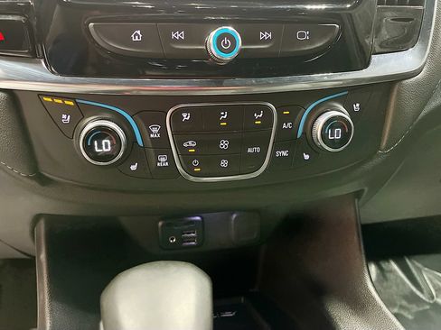 Used 2023 Chevrolet Traverse Premier w/ Redline Edition AWD/4WD image 16