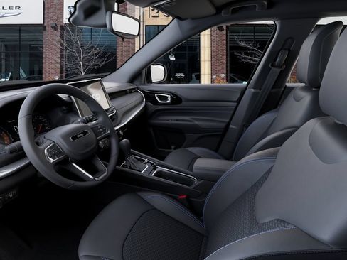 New 2026 Jeep Compass Latitude AWD/4WD image 22