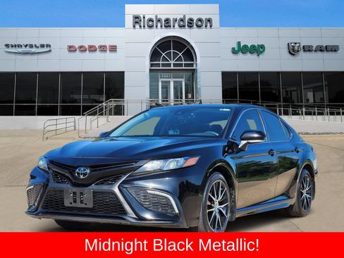 Used 2023 Toyota Camry SE w/ Convenience Package FWD image 1