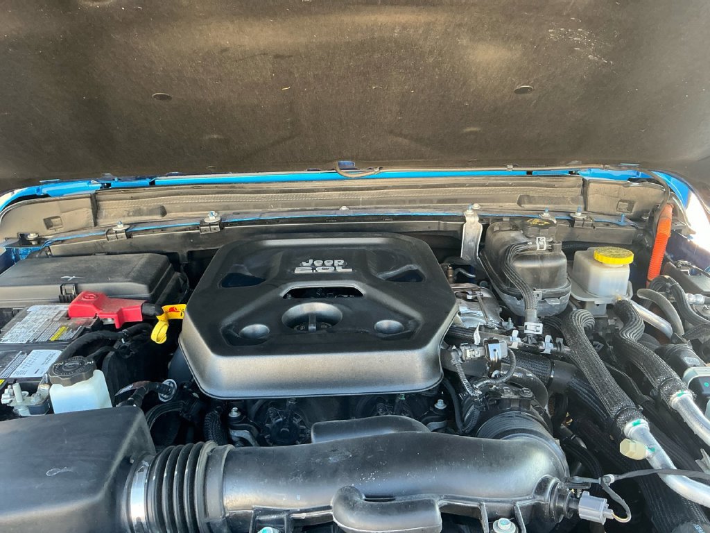 Used 2021 Jeep Wrangler Unlimited Sahara AWD/4WD image 25