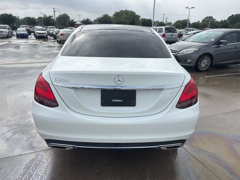 Used 2021 Mercedes-Benz C 300 Sedan image 4