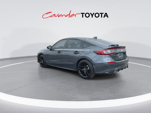 Used 2025 Honda Civic Sport image 6