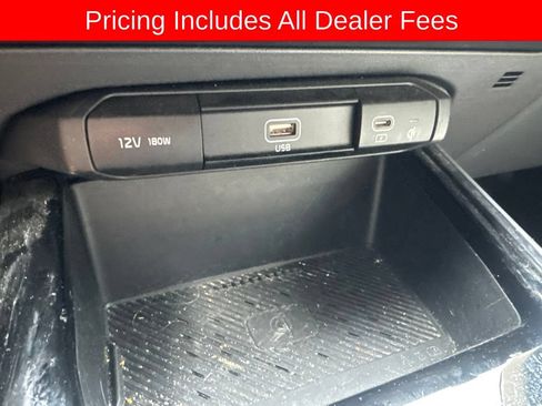 Used 2024 Kia Niro EX FWD image 6