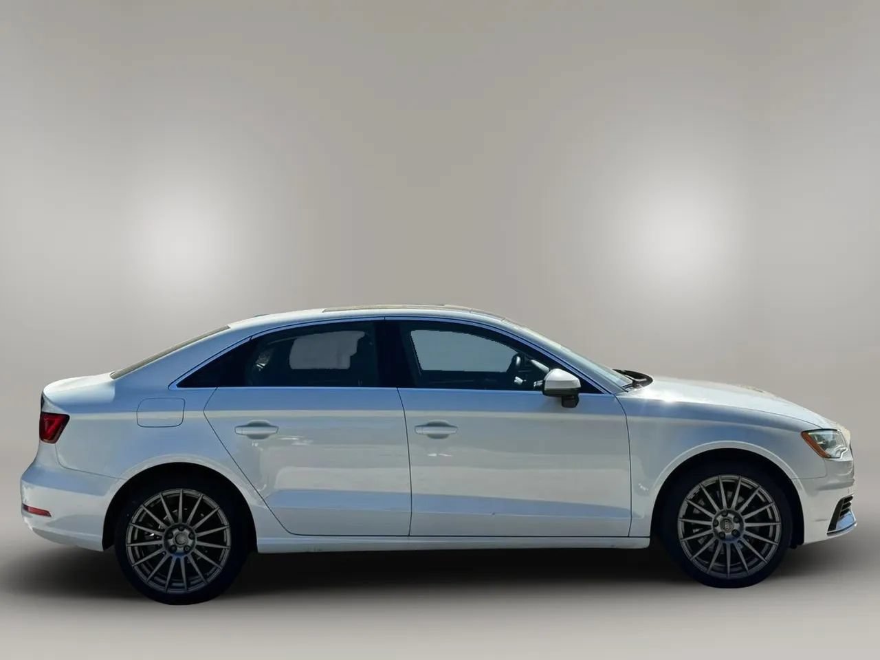 Used 2015 Audi A3 1.8T Premium Plus FWD image 2