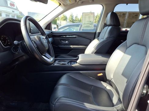 Used 2025 Honda Pilot EX-L image 8