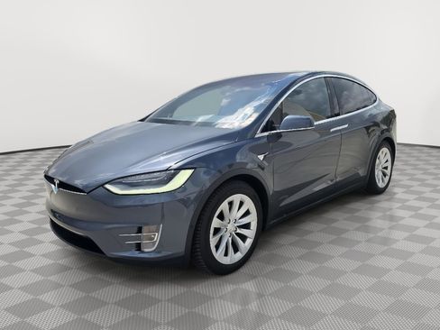 Used 2020 Tesla Model X Long Range image 23
