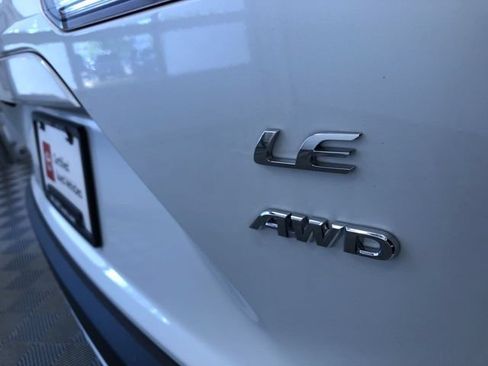 Certified 2023 Toyota Corolla Cross LE AWD/4WD image 15