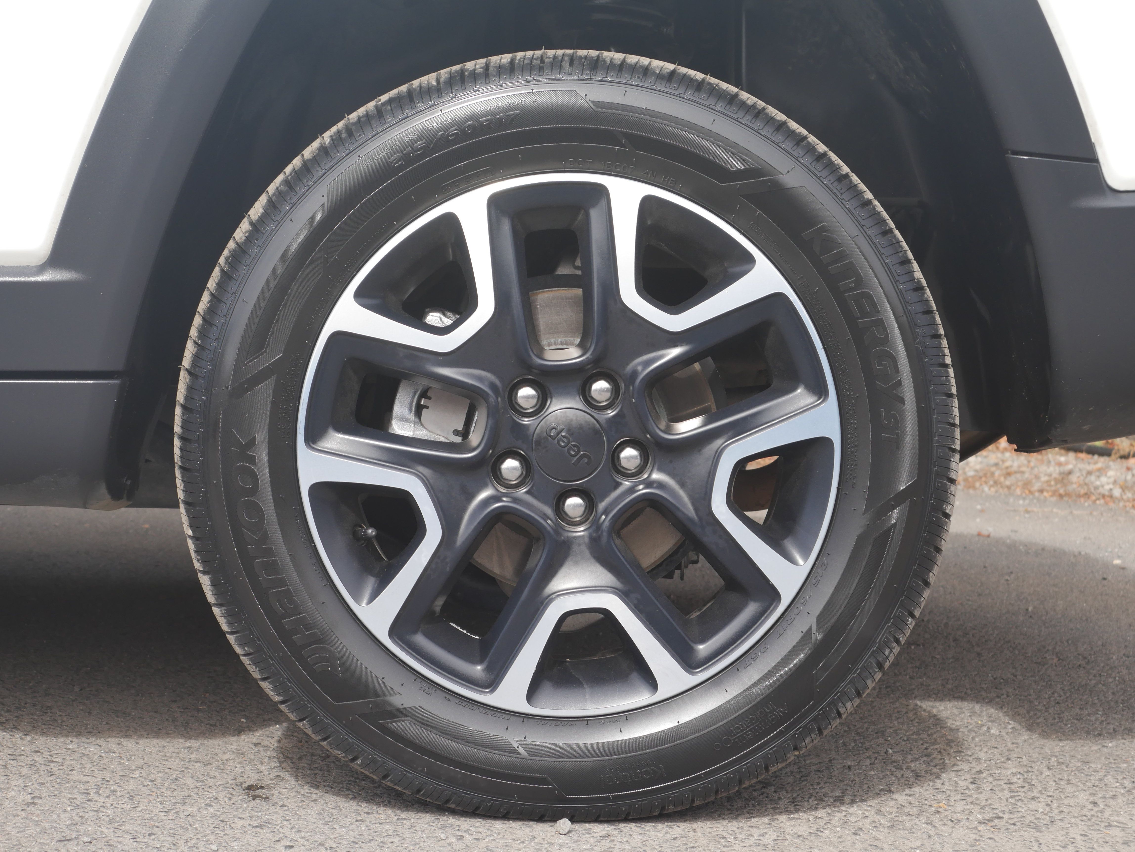 Used 2019 Jeep Compass Trailhawk AWD/4WD image 19