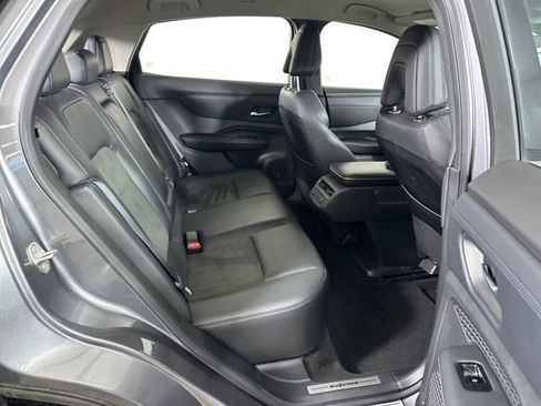 Used 2023 Nissan Ariya AWD image 27