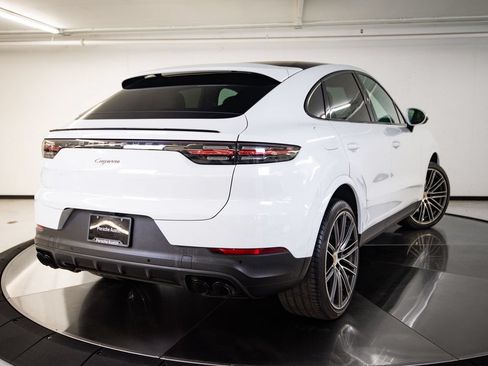 Certified 2023 Porsche Cayenne Platinum Edition AWD/4WD image 7