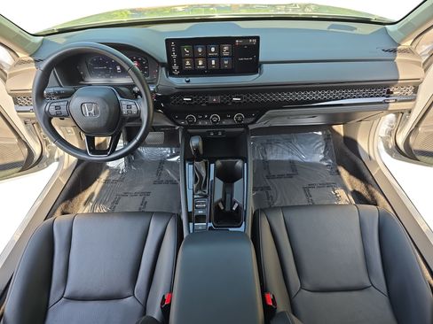 Used 2024 Honda Accord EX-L image 9