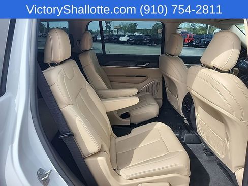 Used 2021 Jeep Grand Cherokee L Limited image 34