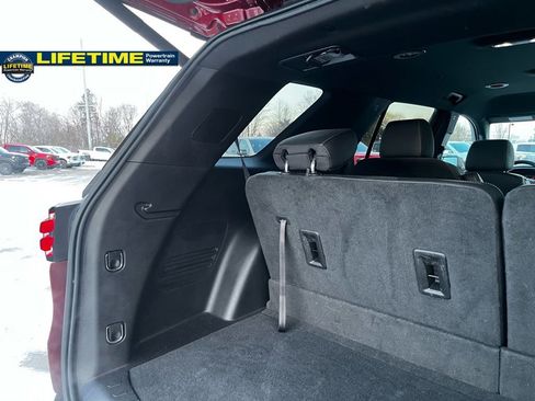 Used 2023 Chevrolet Traverse LT w/ LT Premium Package image 10