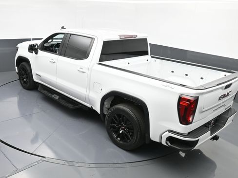 Used 2023 GMC Sierra 1500 Elevation image 33