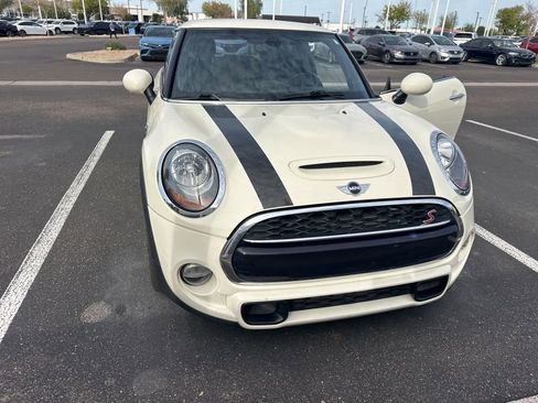 Used 2015 MINI Cooper S image 3