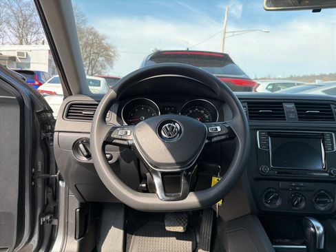 Used 2016 Volkswagen Jetta S FWD image 19